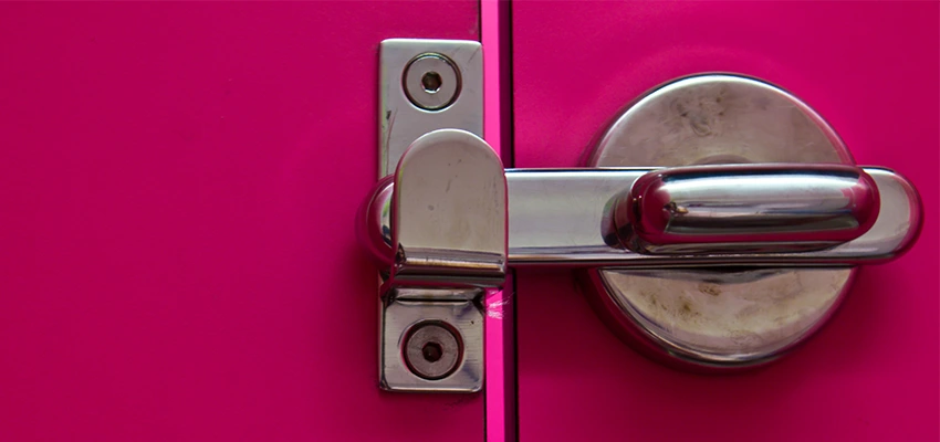 Childproof Gate Lock in Elk Grove, California