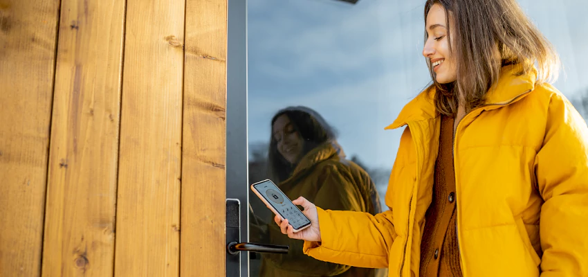 Fingerprint Smart Locks Installation Services in Elk Grove, California