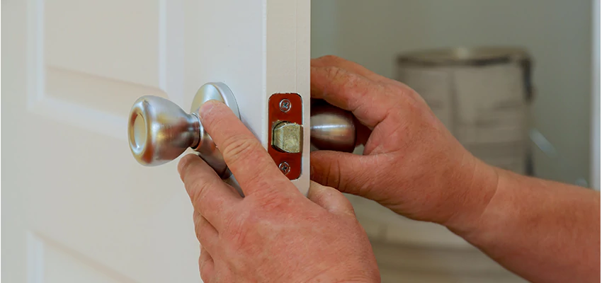 AAA Locksmiths For lock Replacement in Elk Grove, California