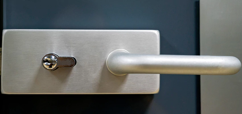 Change Patio Door Locks in Elk Grove, California